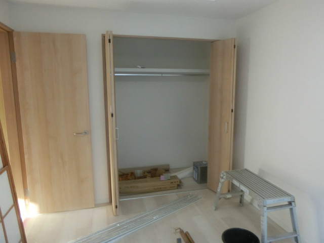 2F洋室(約6帖)クローゼット施工