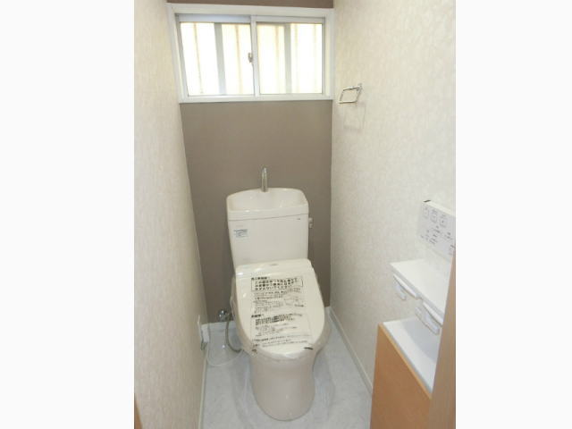 1Fトイレ・収納